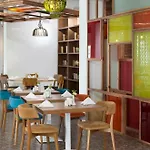 Sunrise Blue Magic 酒店 4*