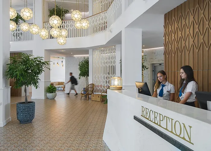 Sunrise Blue Magic Hotel 4*